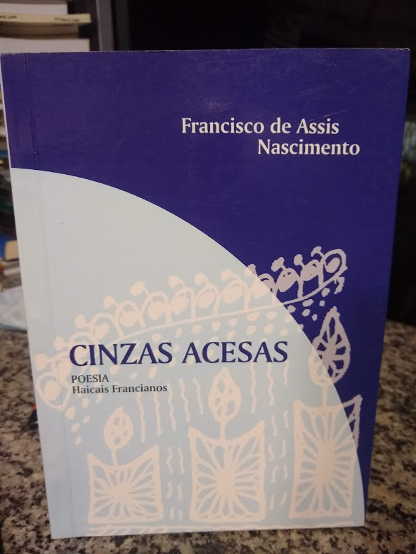 Cinzas Acesas