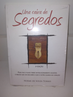 Uma Caixa De Segredos