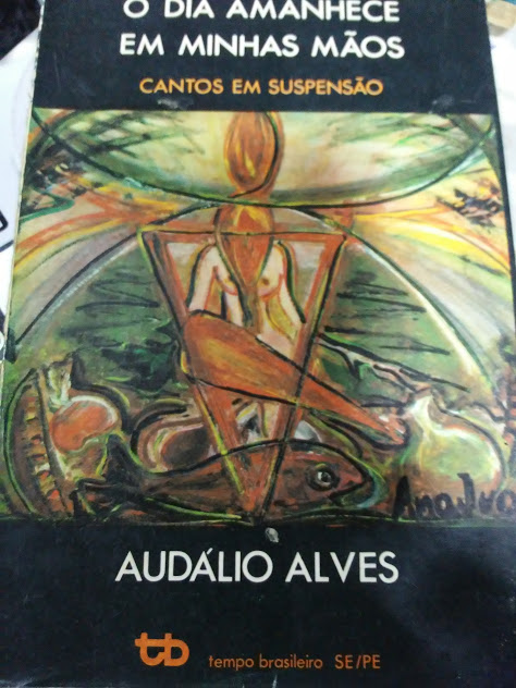 O Dia Amanhece Em Minhas Maos