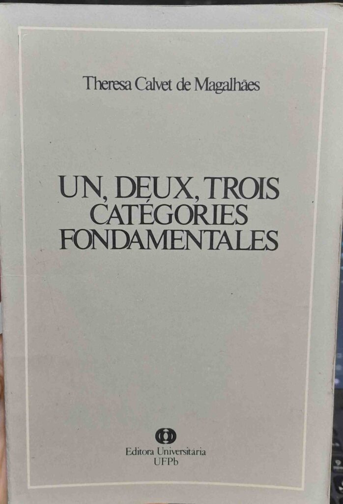 Un, Deux, Trois Categories Fondamentales