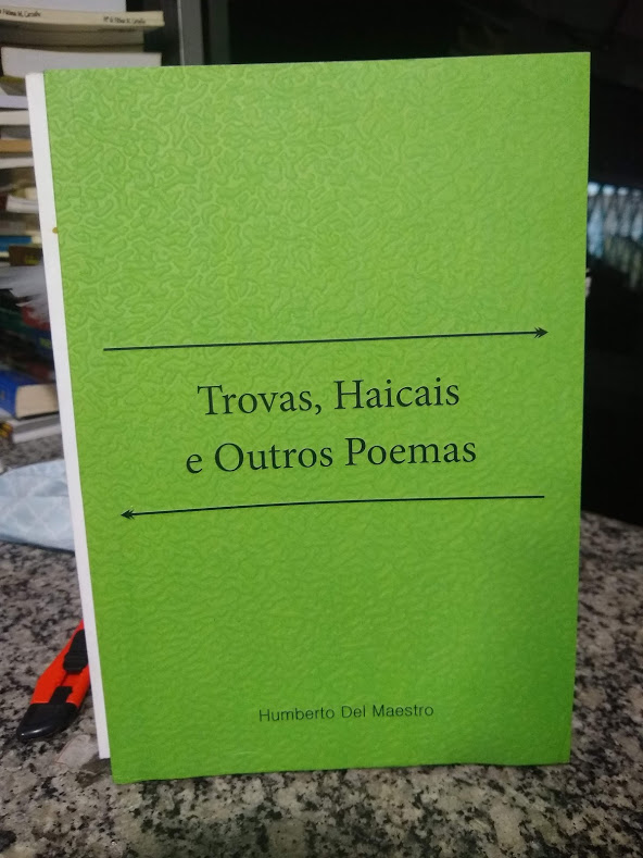 Trovas Harcais E Outros Poemas