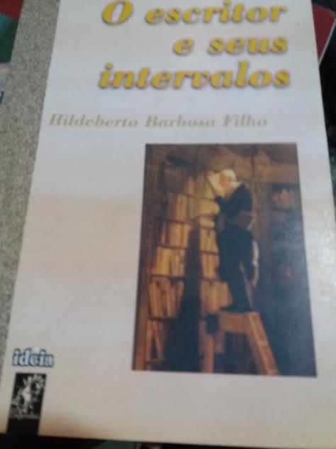 O Escritor E Seus Intervalos