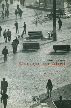 Cortejo Em Abril