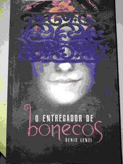O Entregador De Bonecos