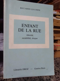 Enfant De La Rue