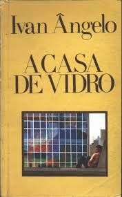 A Casa De Vidro