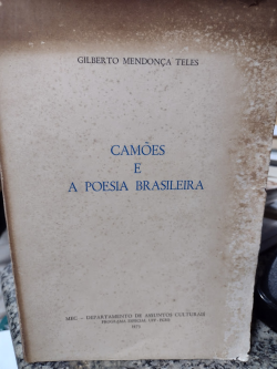 Camoes E A Poesia Brasileira