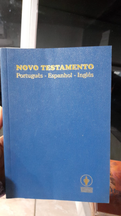 Novo Testamento - Portugues - Espanhol - Ingles