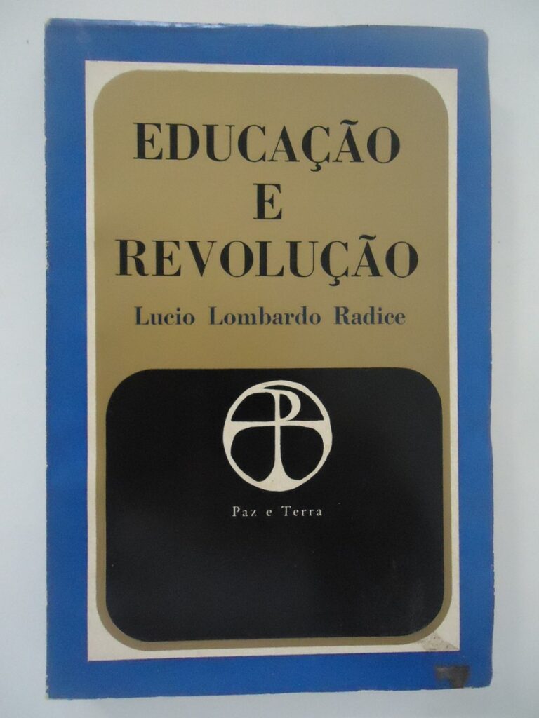 Educacao E Revolucao