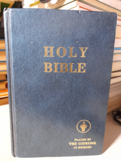 The Holy Bible - Containing The Old And New Testaments