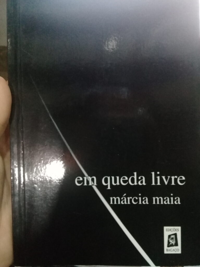 Em Queda Livre