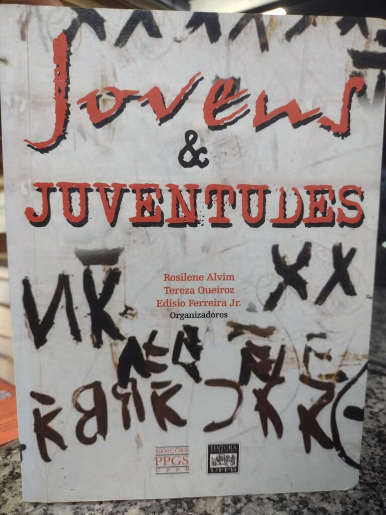 Jovens E Juventudes