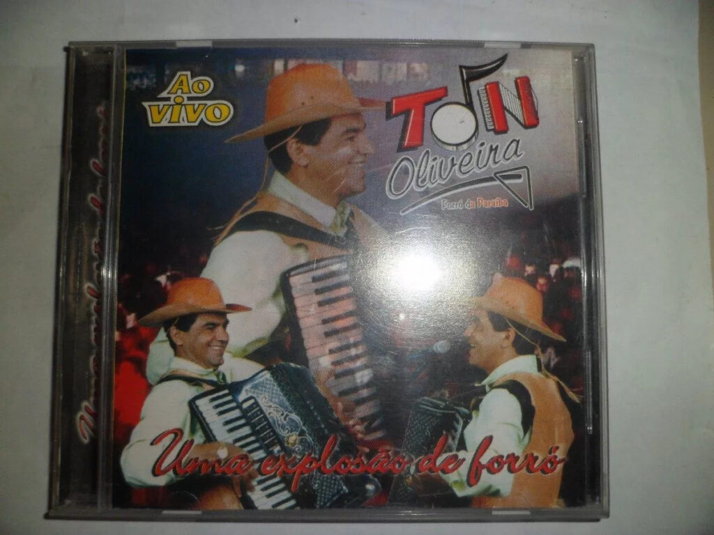 Tom Oliveira — Uma Explosão de Forró