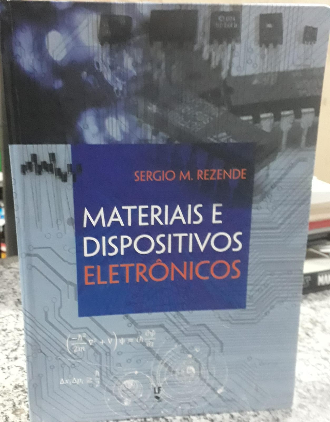Materiais e dispositivos eletrônicos