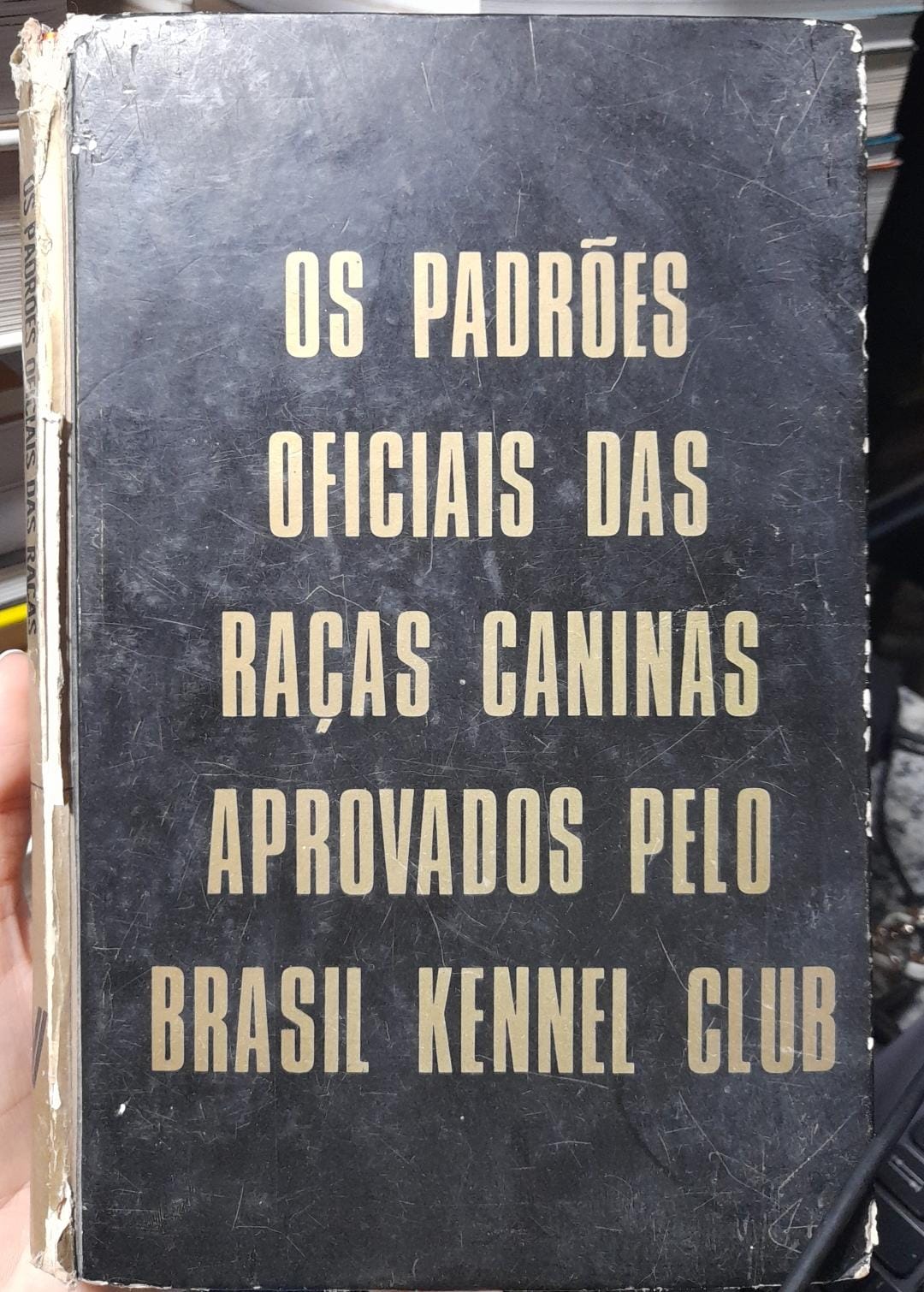 Os padroes oficiais das racas caninas aprovados pelo brasil