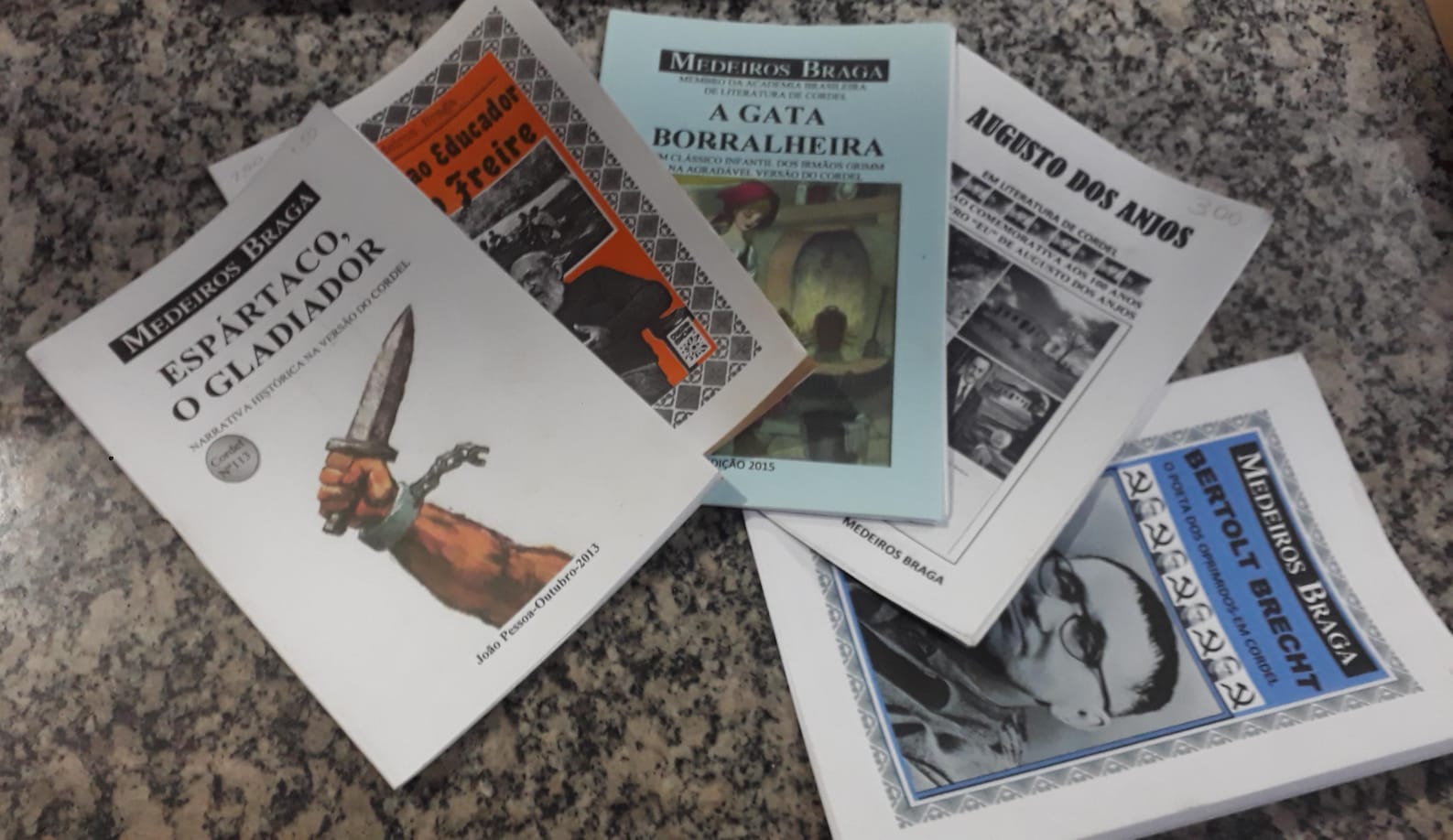 Cordéis Temáticos - Pacote Com 5 Vols - Tema: Livros e escritores