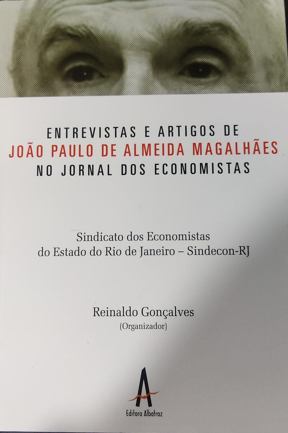 Entrevistas e Artigos de João Paulo de Almeida Magalhães no Jornal dos Economistas